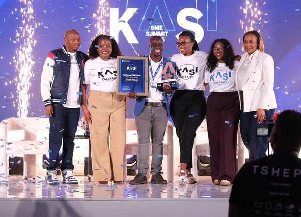 Source: Supplied. Thatiso Dube, Founder and Creative Director: Galxboy; Lesiba Matladi, Senior Manager: Enterprise & Supplier Development Programmes for Business and Commercial Banking, Standard Bank South Africa; Winner of the 2026 Standard Bank Kasi SME National Pitch Challenge, Founder: Maduwa Paint World (Pty) Ltd, Rodney Maduwa; Nokhanyo Ntshingila, Senior Manager: Enterprise & Supplier Development Programmes for Business and Commercial Banking; Naledzani Mosomane; Head: Enterprise & Supplier Development for Business and Commercial Banking, Standard Bank South Africa and Master of Ceremonies, Gugulethu Mfuphi, renowned financial journalist, conversation strategist, and global moderator.